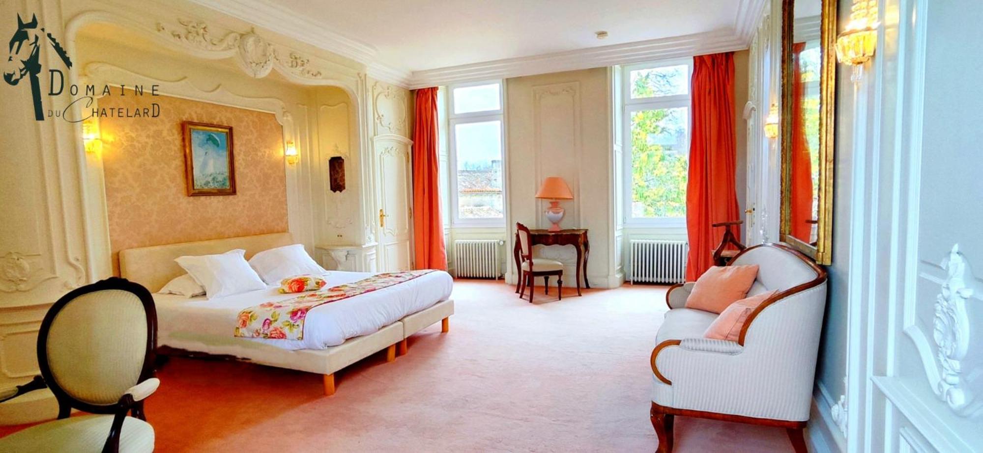 Logis Hotels Domaine Du Chatelard Dirac Exterior foto