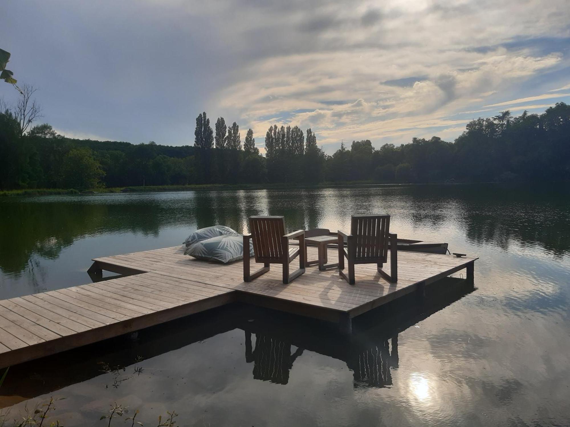 Logis Hotels Domaine Du Chatelard Dirac Exterior foto