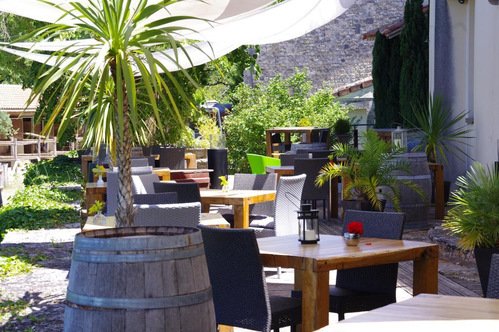 Logis Hotels Domaine Du Chatelard Dirac Exterior foto