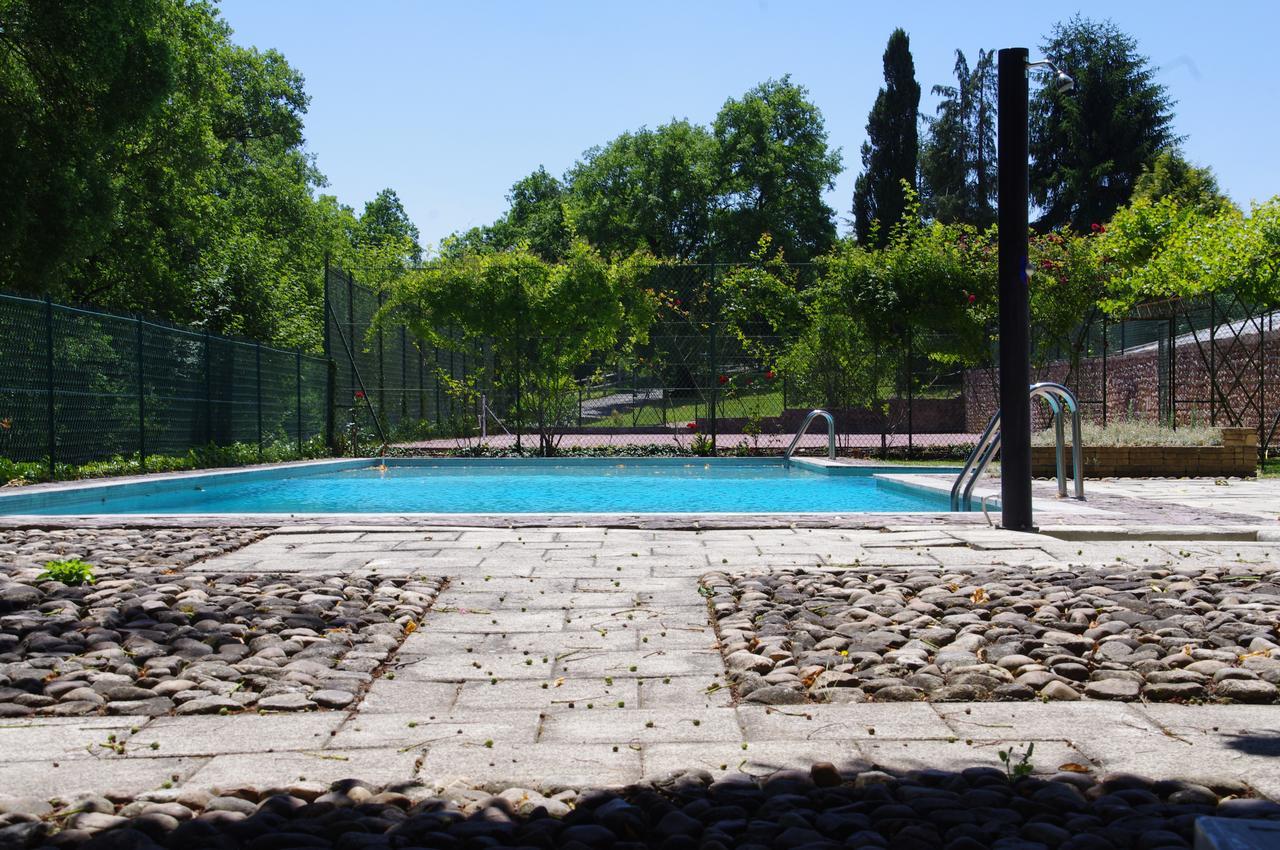 Logis Hotels Domaine Du Chatelard Dirac Exterior foto