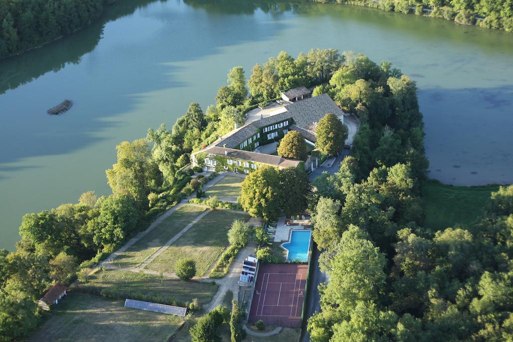 Logis Hotels Domaine Du Chatelard Dirac Exterior foto